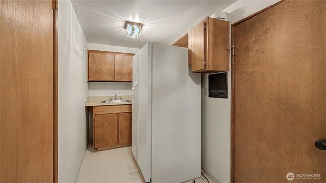 8208 S 124th Street, Seattle, WA 98178