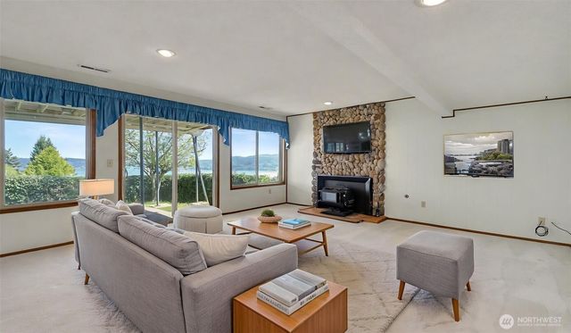 8208 S 124th Street, Seattle, WA 98178