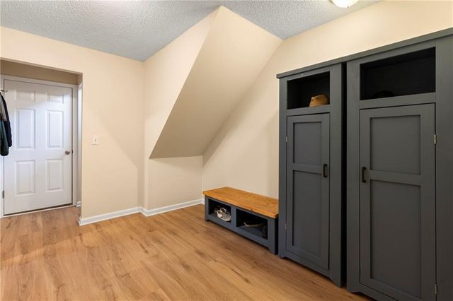 13 Rediger Court SE, Acworth, GA 30102