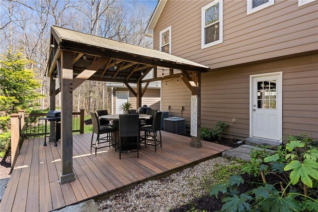 13 Rediger Court SE, Acworth, GA 30102