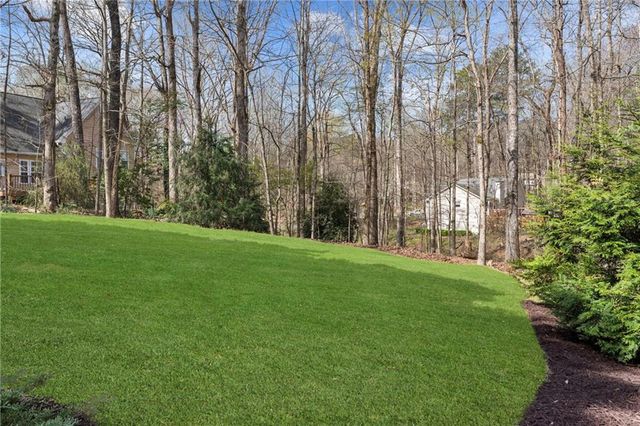 13 Rediger Court SE, Acworth, GA 30102