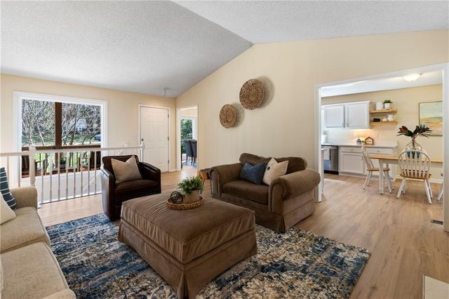 13 Rediger Court SE, Acworth, GA 30102