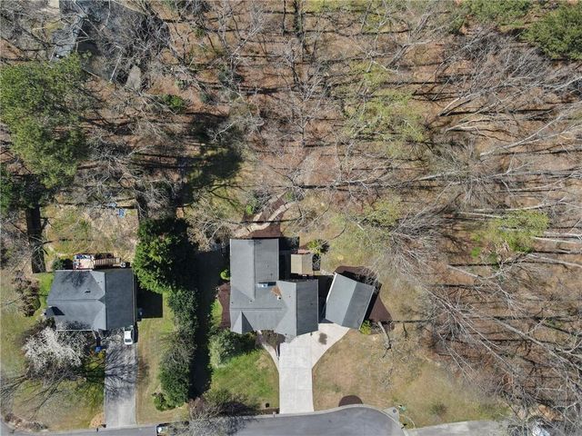 13 Rediger Court SE, Acworth, GA 30102