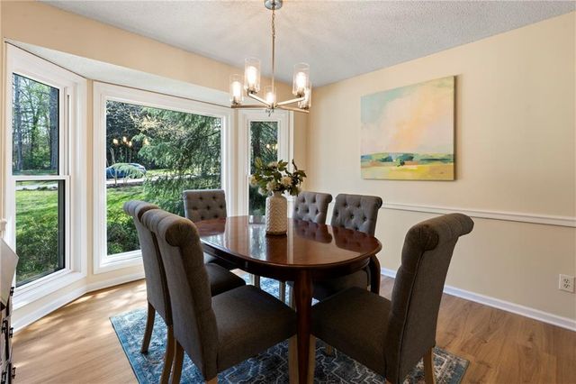 13 Rediger Court SE, Acworth, GA 30102