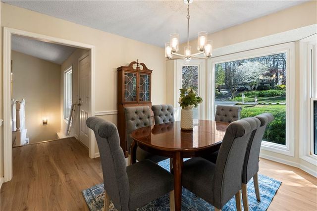 13 Rediger Court SE, Acworth, GA 30102