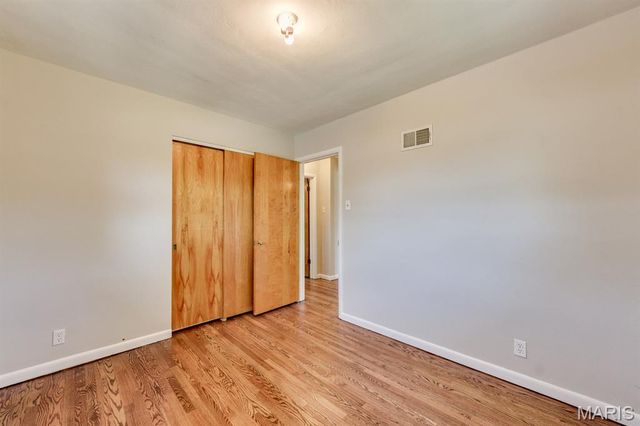 10102 Maryvale Lane, St Louis, MO 63123