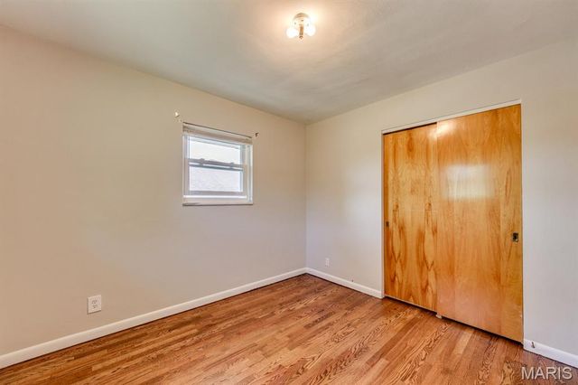 10102 Maryvale Lane, St Louis, MO 63123