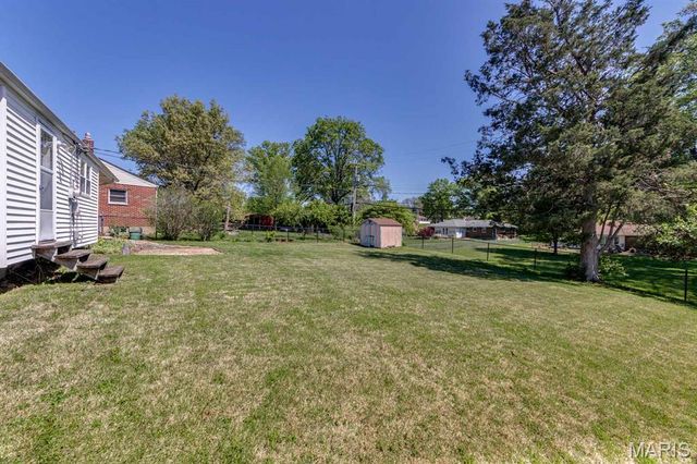 10102 Maryvale Lane, St Louis, MO 63123