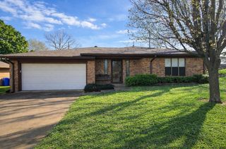 2302 Shiloh Street, Denison, TX 75020