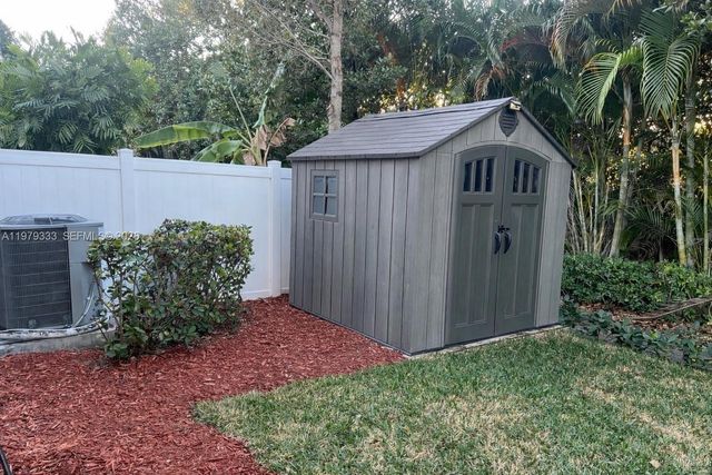 445 NW 36th Ave, Pompano Beach, FL 33069