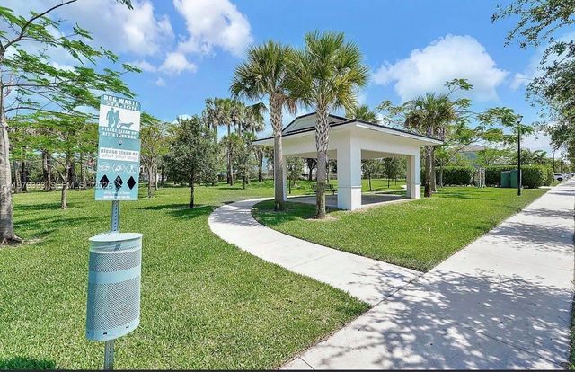 445 NW 36th Ave, Pompano Beach, FL 33069