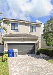 445 NW 36th Ave, Pompano Beach, FL 33069