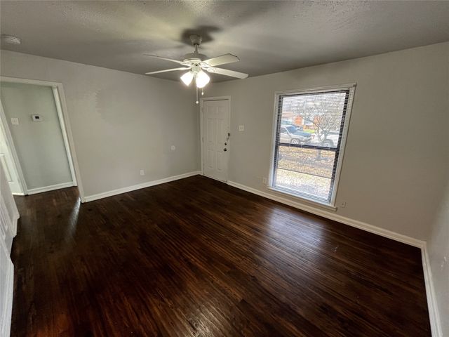 430 Carver Street, Mesquite, TX 75149