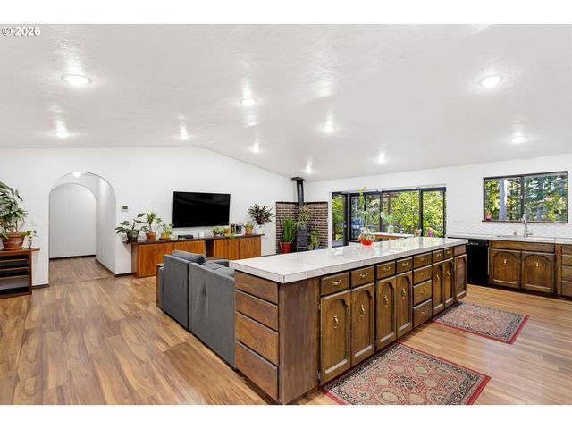 29013 Ne 33RD St, Camas, WA 98607
