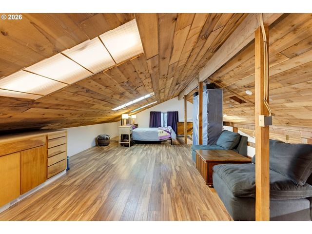 29013 Ne 33RD St, Camas, WA 98607