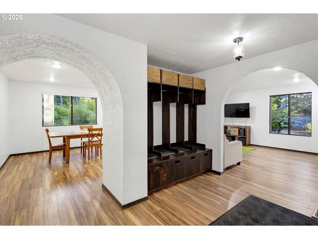29013 Ne 33RD St, Camas, WA 98607