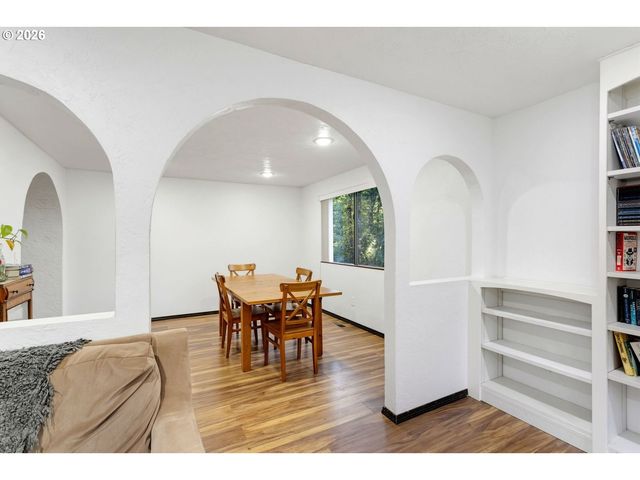 29013 Ne 33RD St, Camas, WA 98607