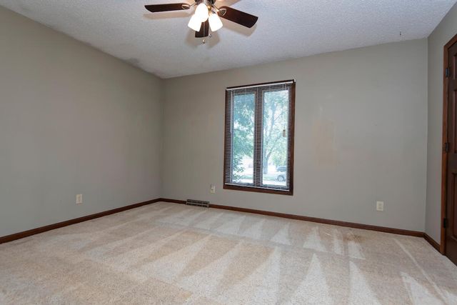 3451 E Carol Drive, Springfield, MO 65809