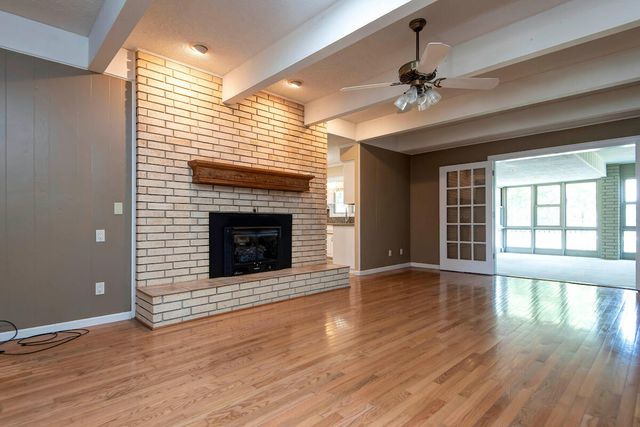 3451 E Carol Drive, Springfield, MO 65809