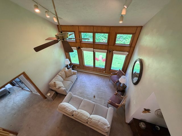 1051 Windfield LN, Wirtz, VA 24184