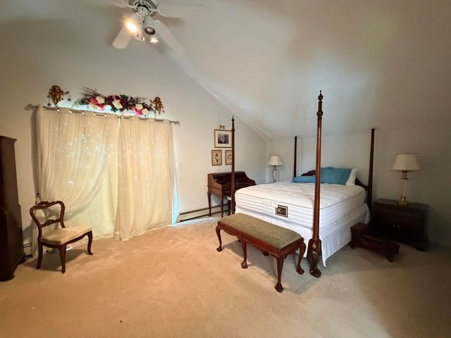 1051 Windfield LN, Wirtz, VA 24184
