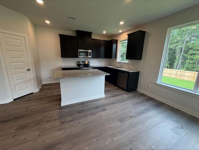 197 New Dawn Trail, Huntsville, TX 77320