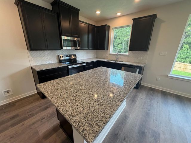 197 New Dawn Trail, Huntsville, TX 77320