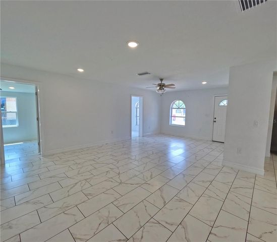 1004 S EMPIRE STREET, Plant City, FL 33563