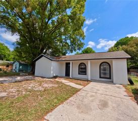 1004 S EMPIRE STREET, Plant City, FL 33563