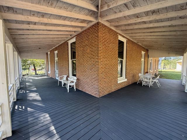 135 S 8th Street, Mammoth Spring, AR 72554
