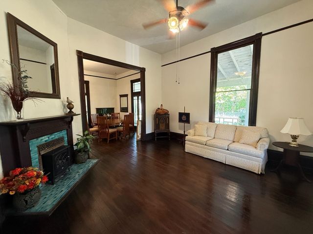 135 S 8th Street, Mammoth Spring, AR 72554