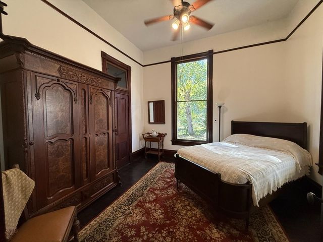 135 S 8th Street, Mammoth Spring, AR 72554