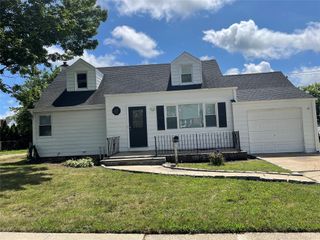 2330 Oxford Street, East Meadow, NY 11554