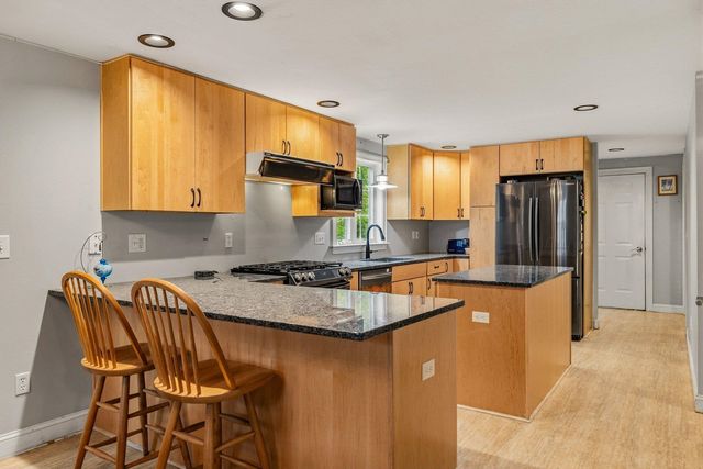 14 Viola Circle, Seabrook, NH 03874