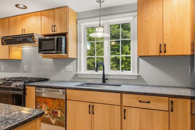 14 Viola Circle, Seabrook, NH 03874