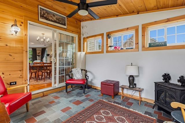 14 Viola Circle, Seabrook, NH 03874
