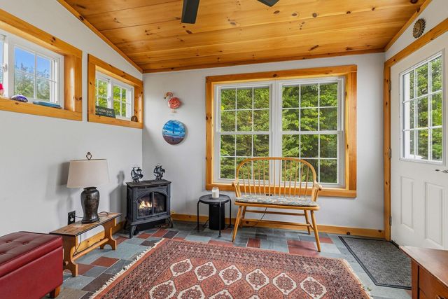 14 Viola Circle, Seabrook, NH 03874