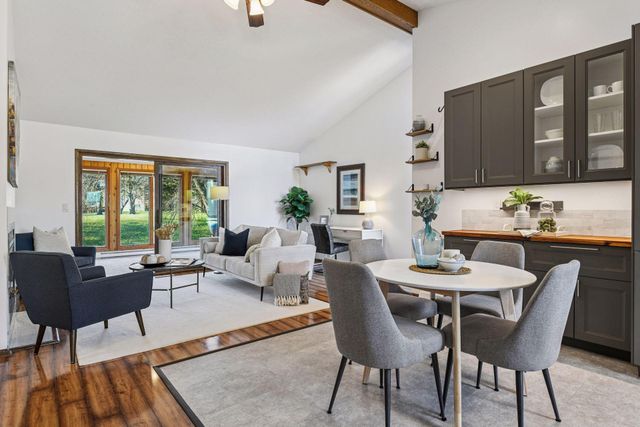 110312 Center Green Circle, Chaska, MN 55318