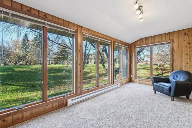 110312 Center Green Circle, Chaska, MN 55318