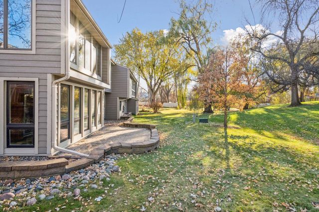 110312 Center Green Circle, Chaska, MN 55318