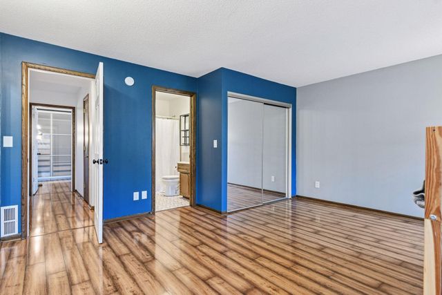 110312 Center Green Circle, Chaska, MN 55318