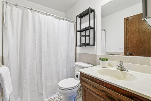 110312 Center Green Circle, Chaska, MN 55318