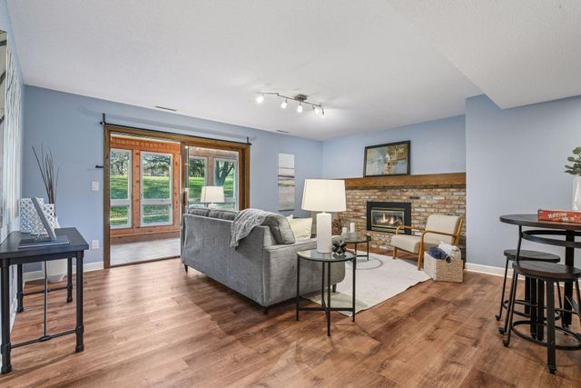 110312 Center Green Circle, Chaska, MN 55318