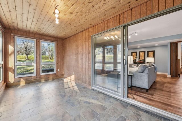 110312 Center Green Circle, Chaska, MN 55318