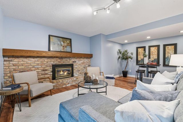 110312 Center Green Circle, Chaska, MN 55318