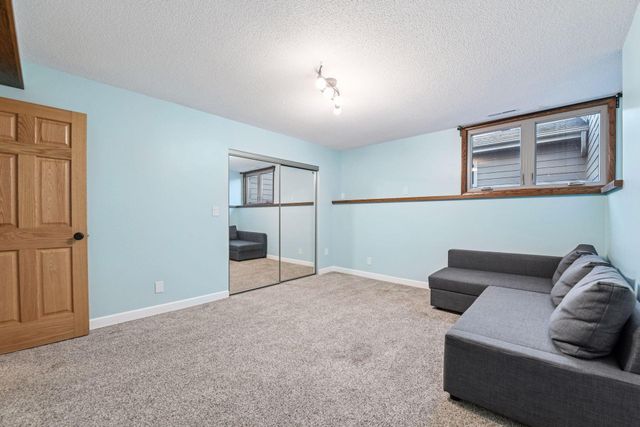 110312 Center Green Circle, Chaska, MN 55318