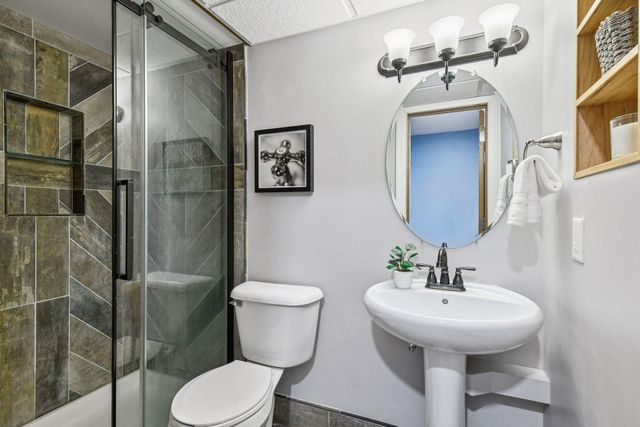 110312 Center Green Circle, Chaska, MN 55318