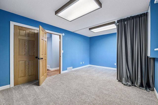 110312 Center Green Circle, Chaska, MN 55318