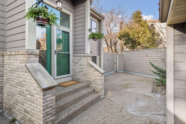 110312 Center Green Circle, Chaska, MN 55318