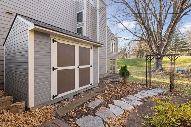 110312 Center Green Circle, Chaska, MN 55318